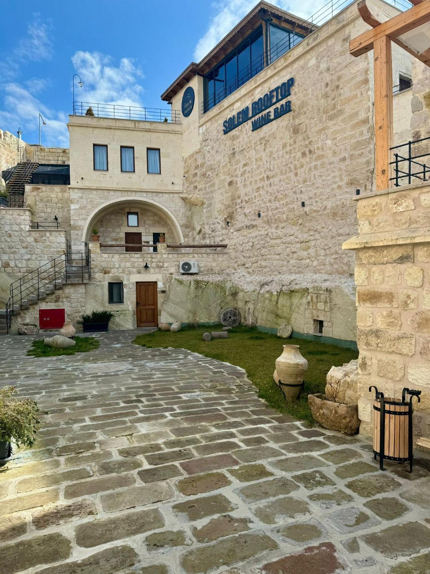 Solem Cave Suites Юргюп Екстериор снимка